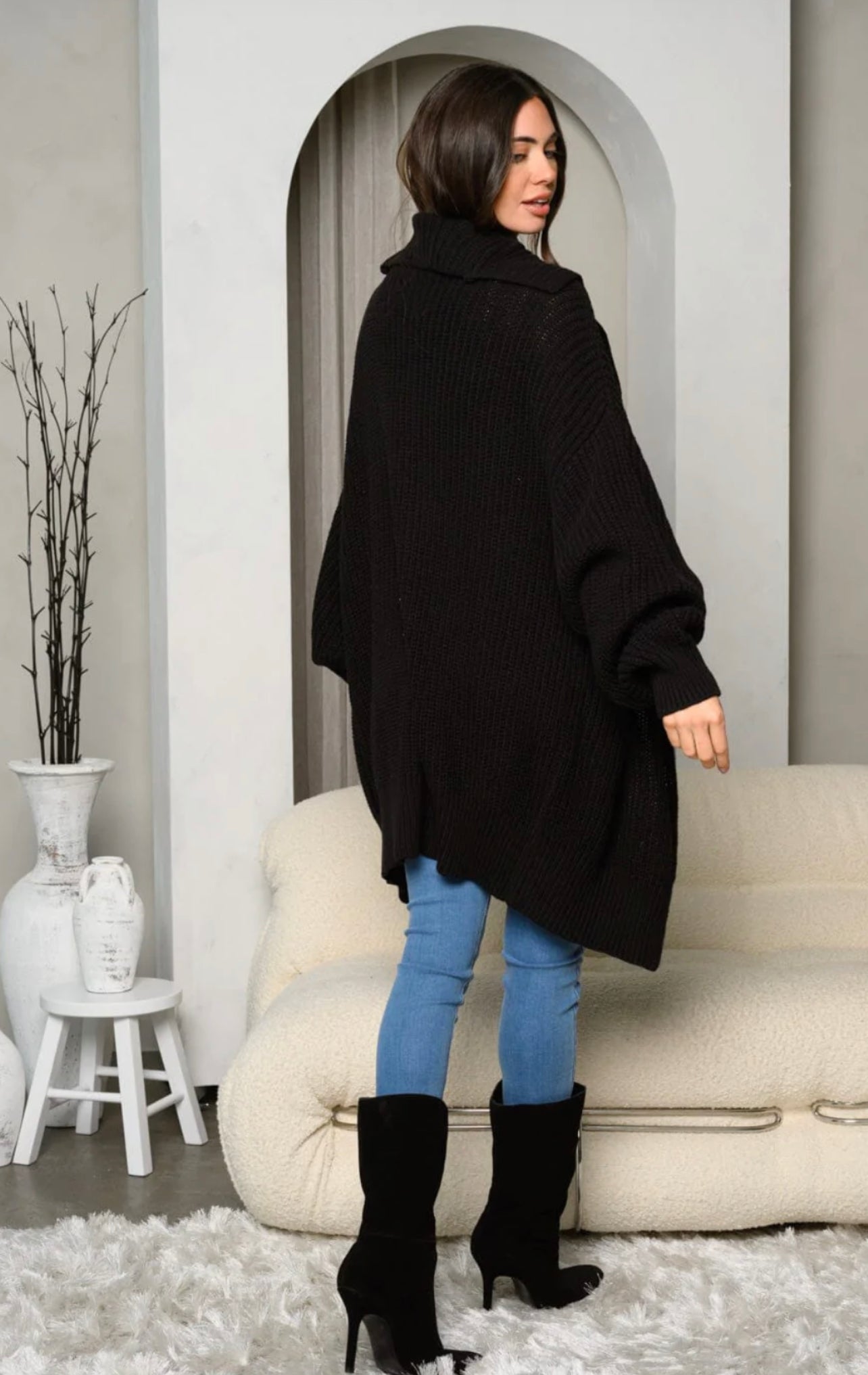 WOMEN'S LONG SLEEVE COLLAR BUTTON CLOSURE OVERSIZE CARDIGAN