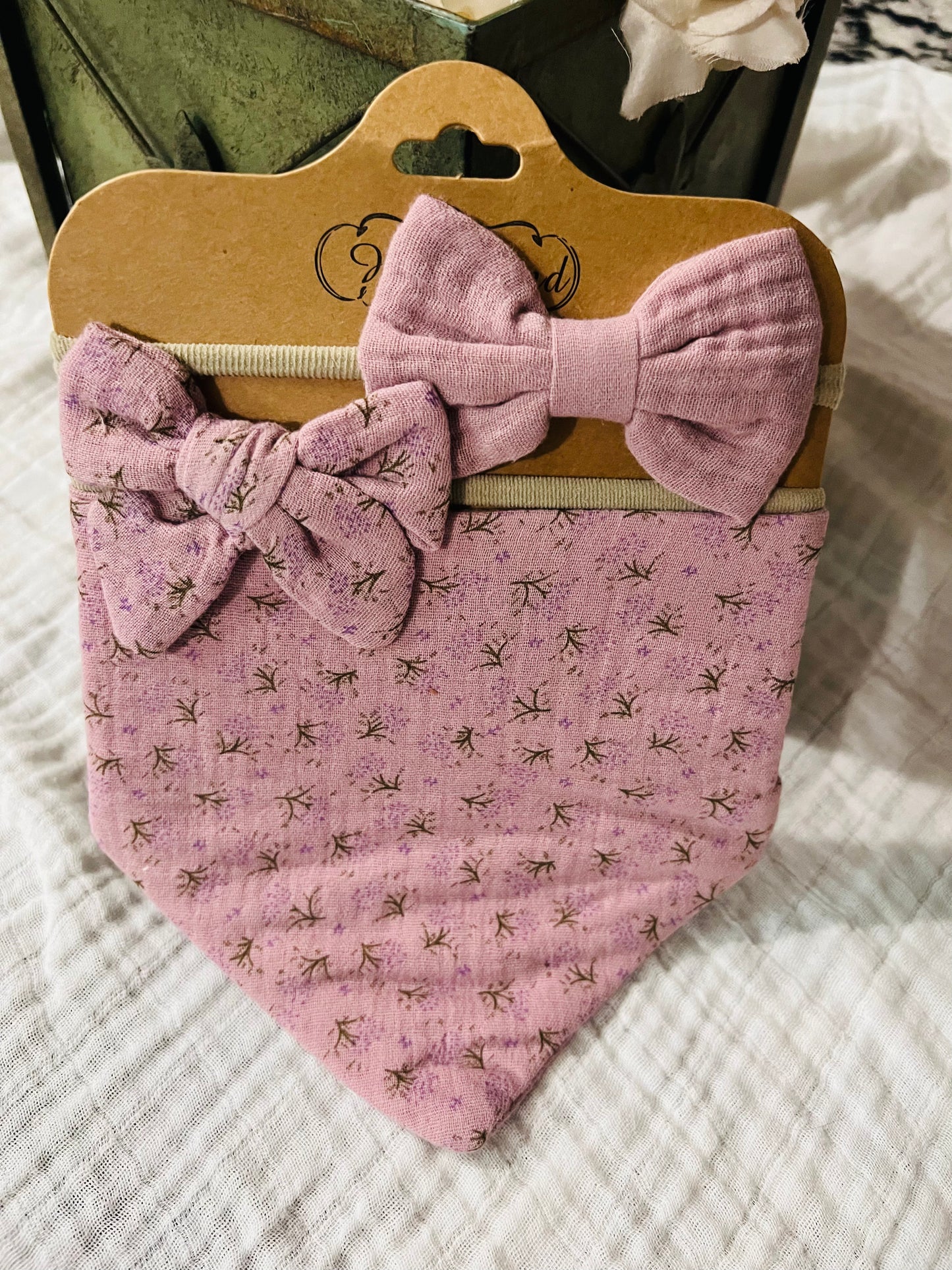 3 Pcs./Muslin Set Bib/Hairband for Baby girl